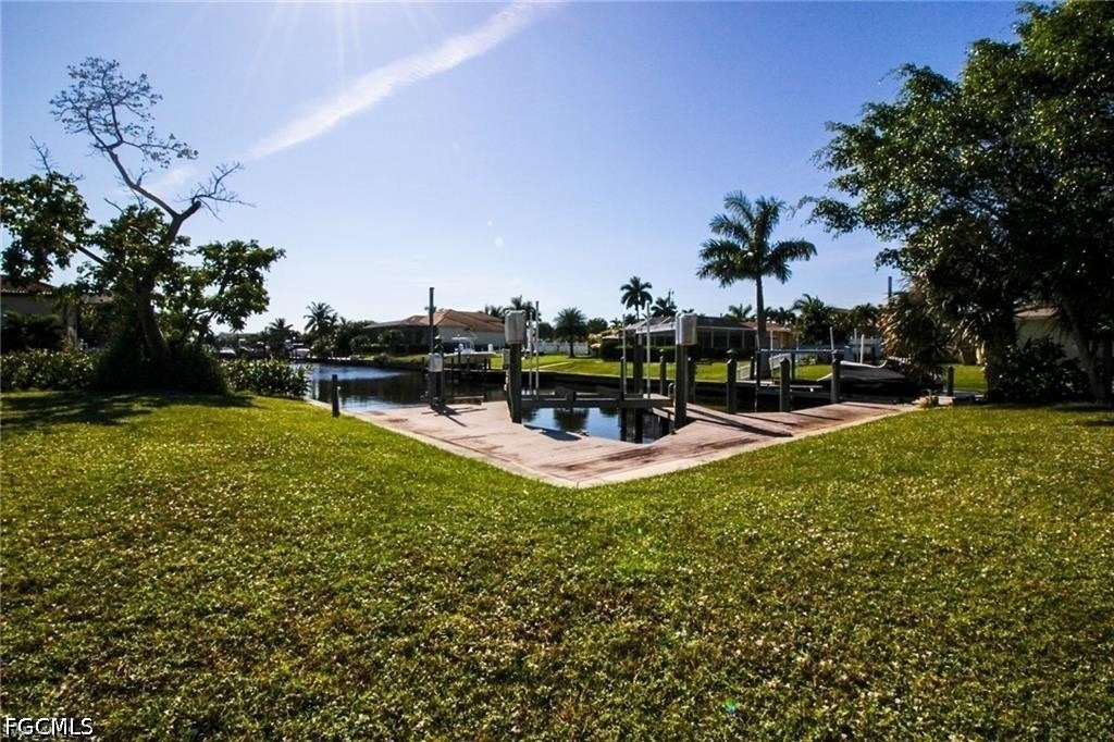 5302 Malibu Court - Photo 18