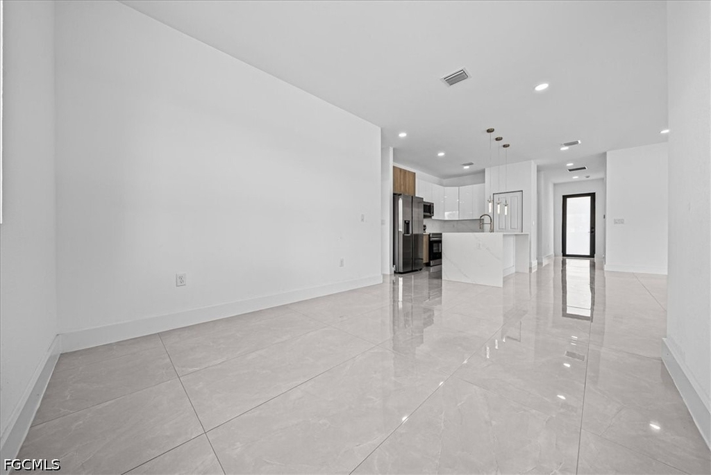 3001 Unice Avenue S - Photo 8