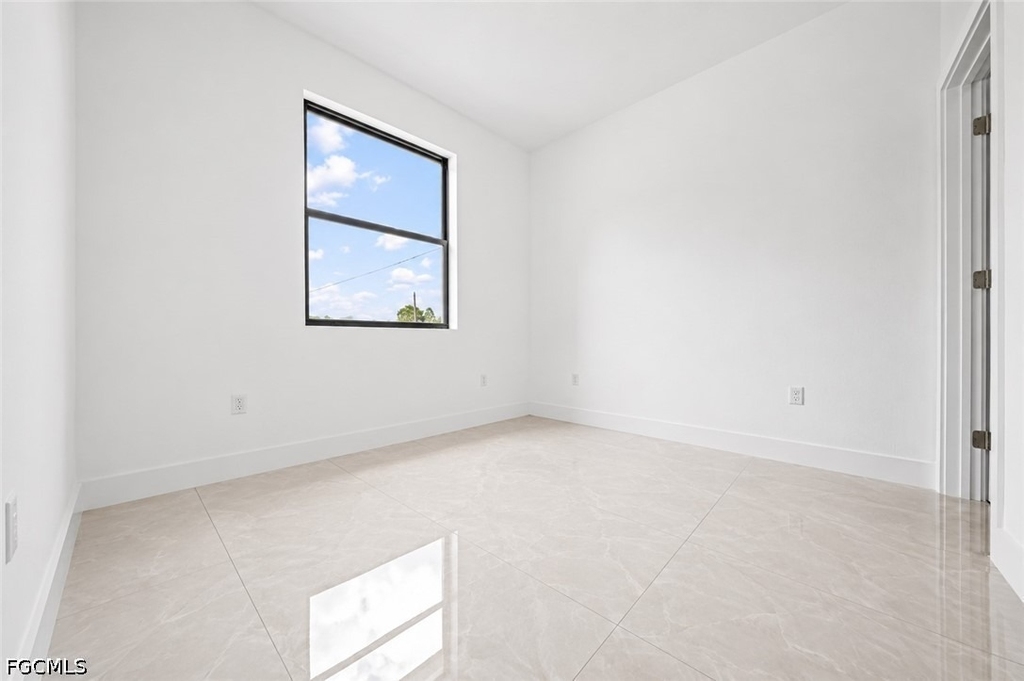 3001 Unice Avenue S - Photo 16