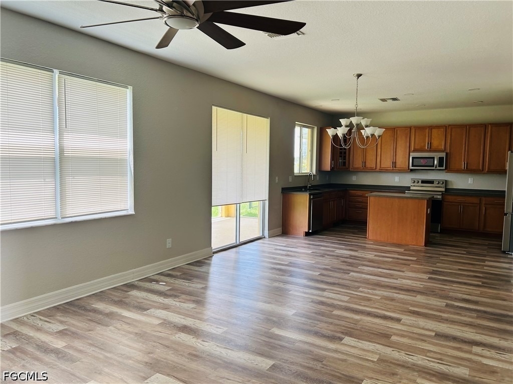 8041 Allamanda Court - Photo 6
