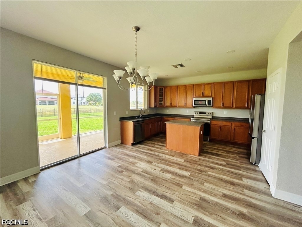 8041 Allamanda Court - Photo 8