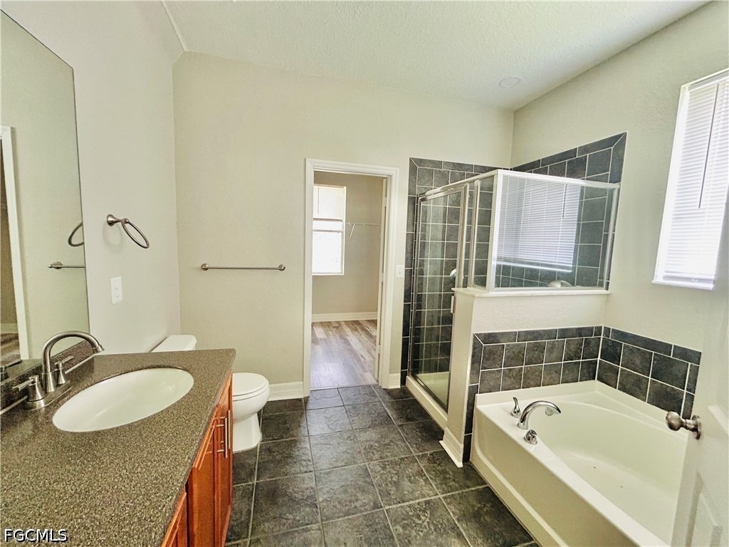 8041 Allamanda Court - Photo 20