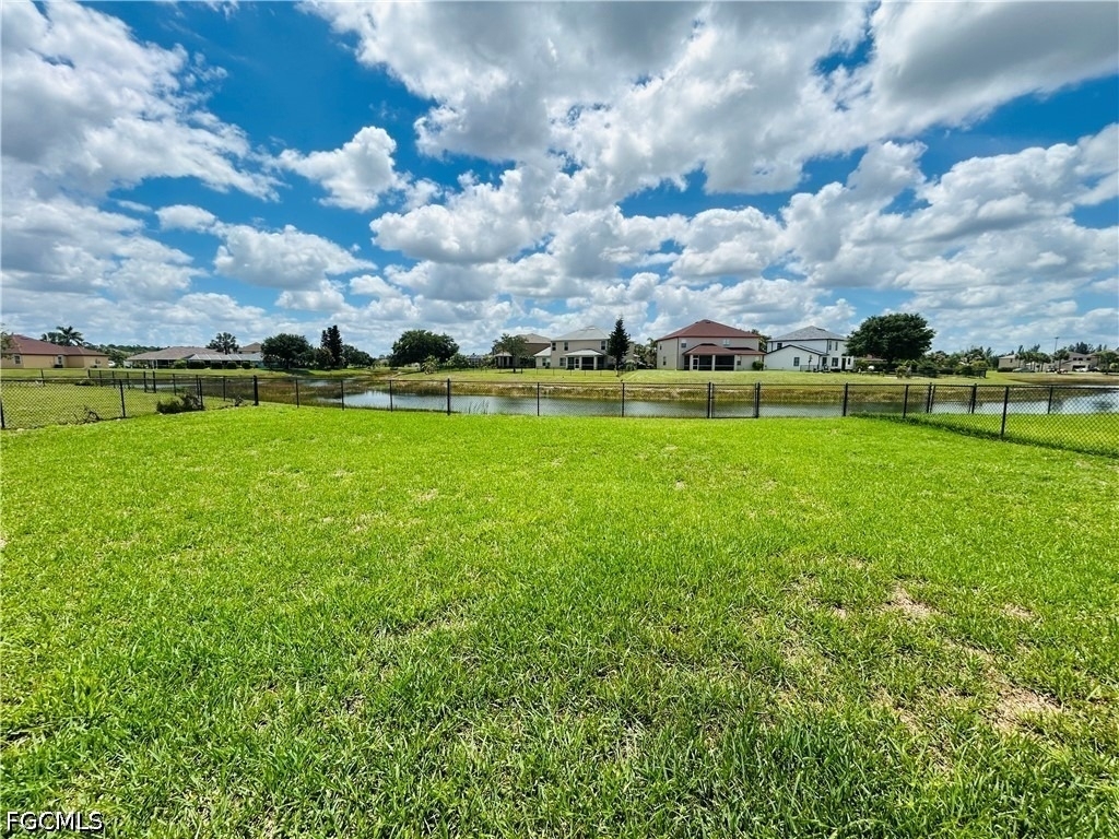8041 Allamanda Court - Photo 12