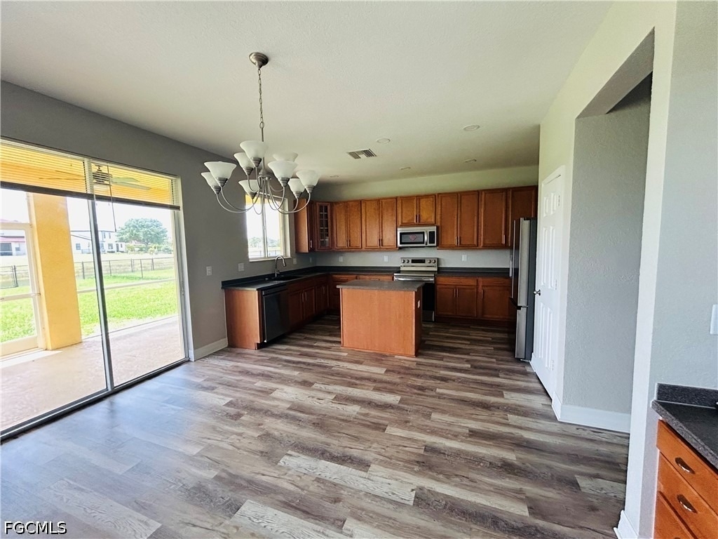 8041 Allamanda Court - Photo 7