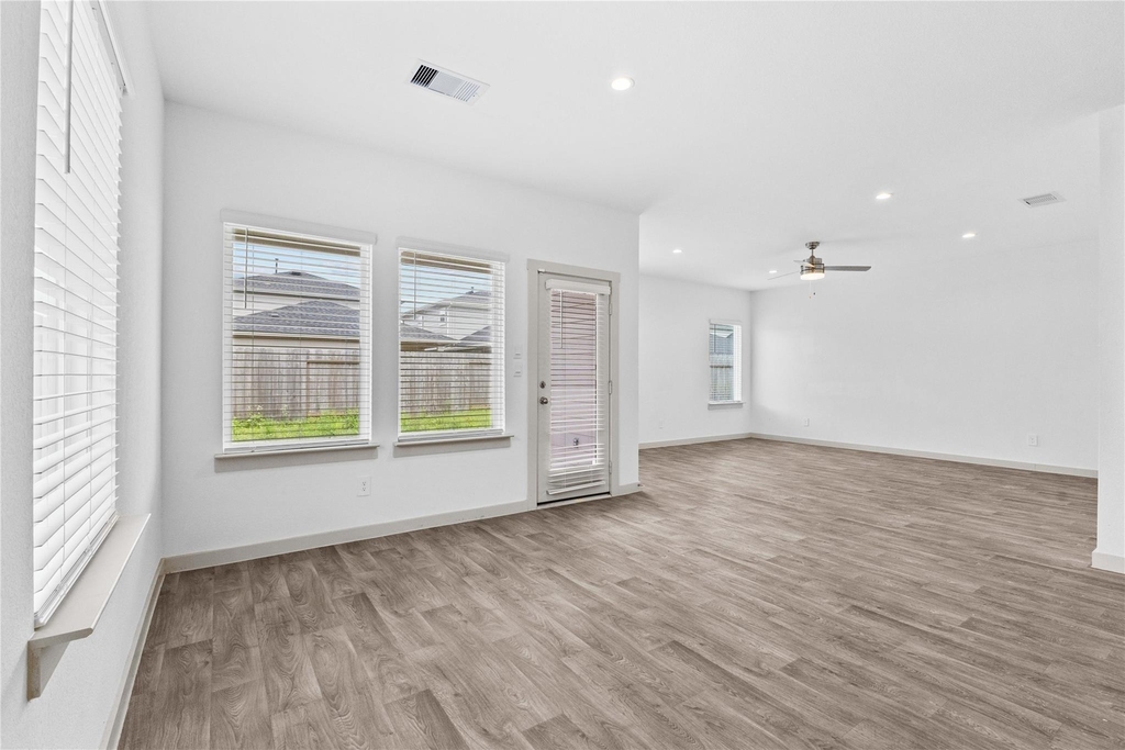 2905 Highgate Hill Lane - Photo 11