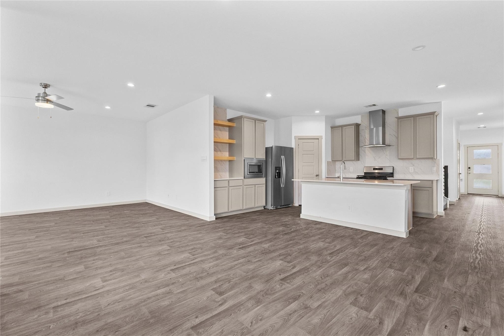 2905 Highgate Hill Lane - Photo 1