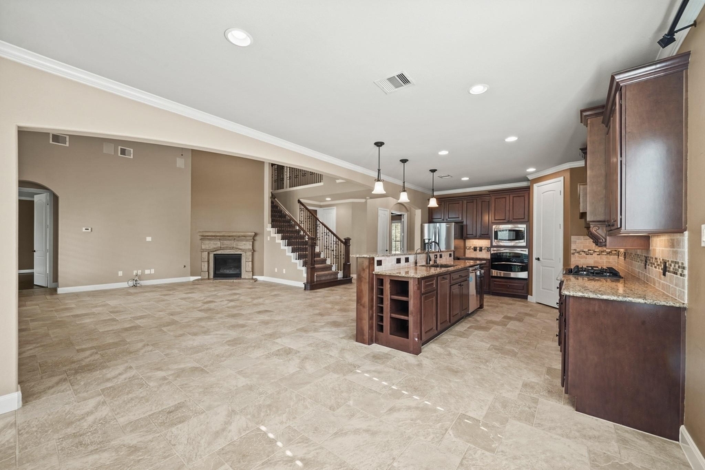 28223 Red Shady Oaks Drive - Photo 11