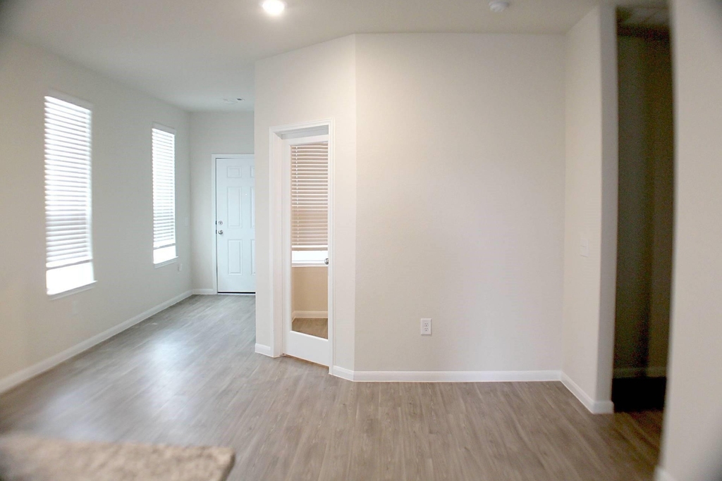 6327 Ballard Brook Lane - Photo 2