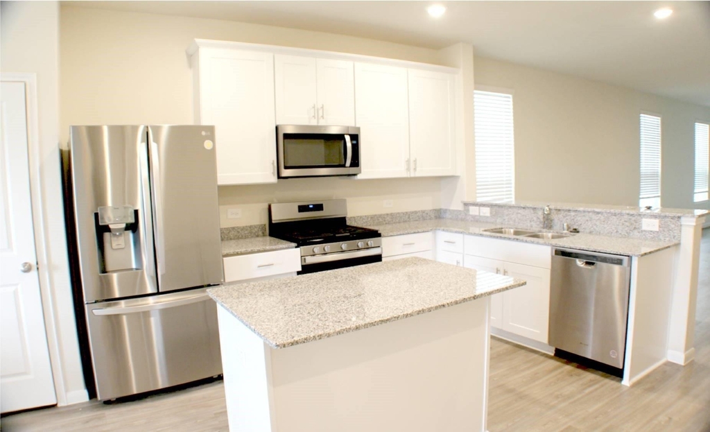 6327 Ballard Brook Lane - Photo 3