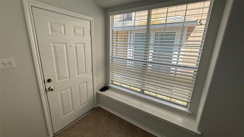 35 Ledgestone Pl - Photo 3