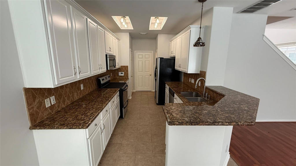 35 Ledgestone Pl - Photo 10
