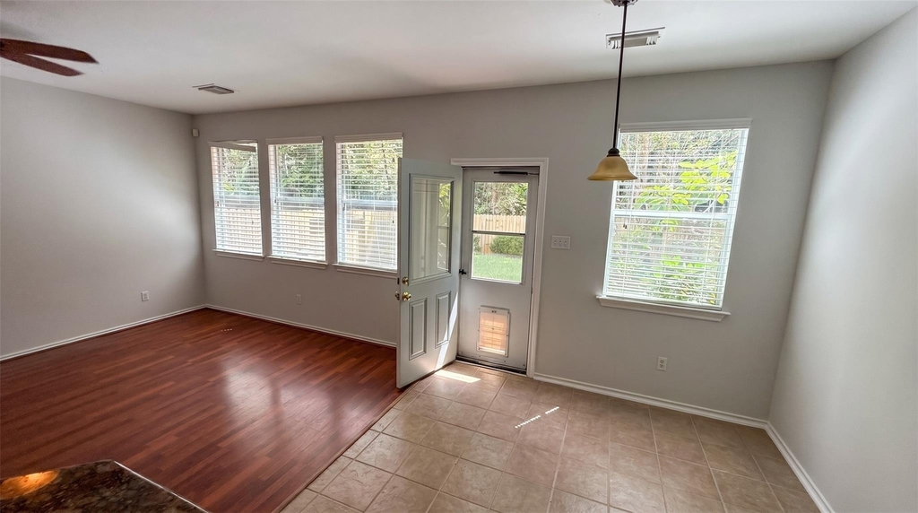 35 Ledgestone Pl - Photo 9