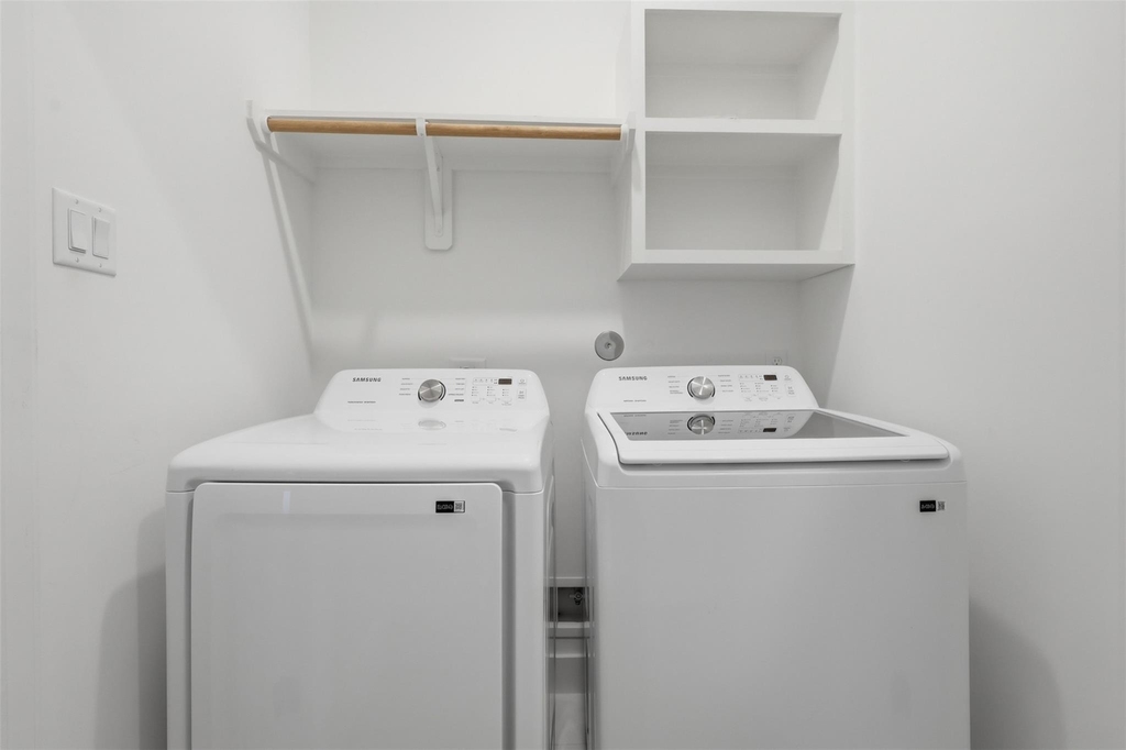 326 Eastwood Street - Photo 19
