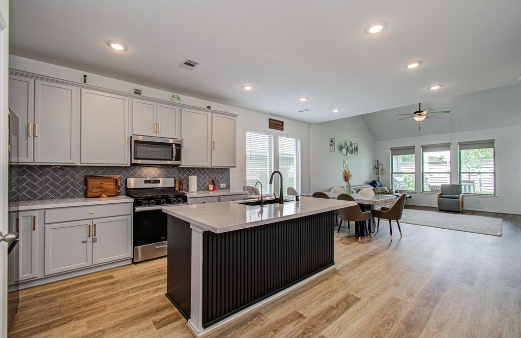 4722 Crest Hill Dr - Photo 9