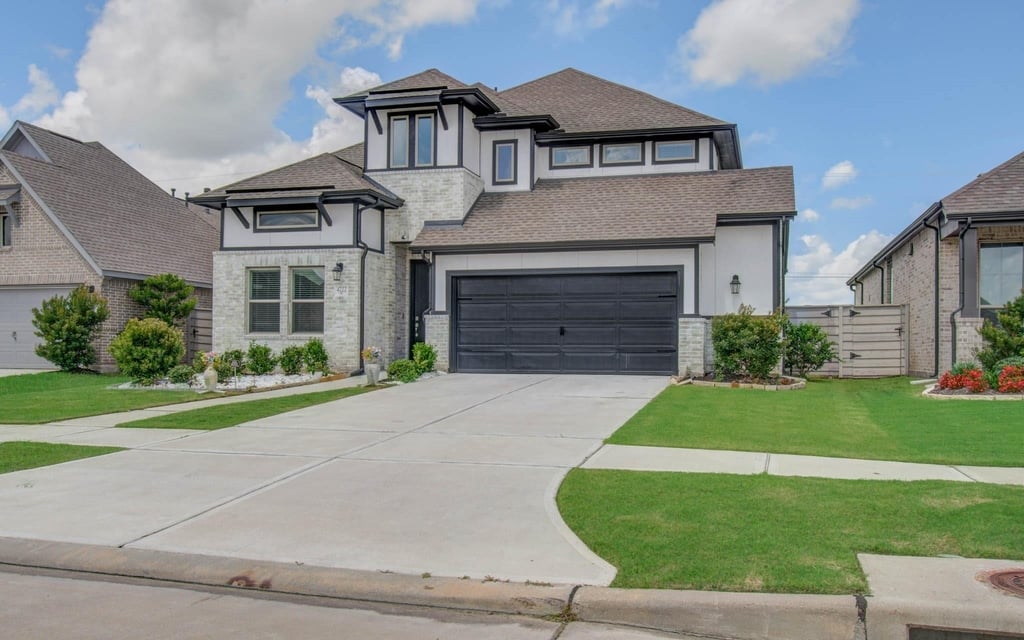 4722 Crest Hill Dr - Photo 1