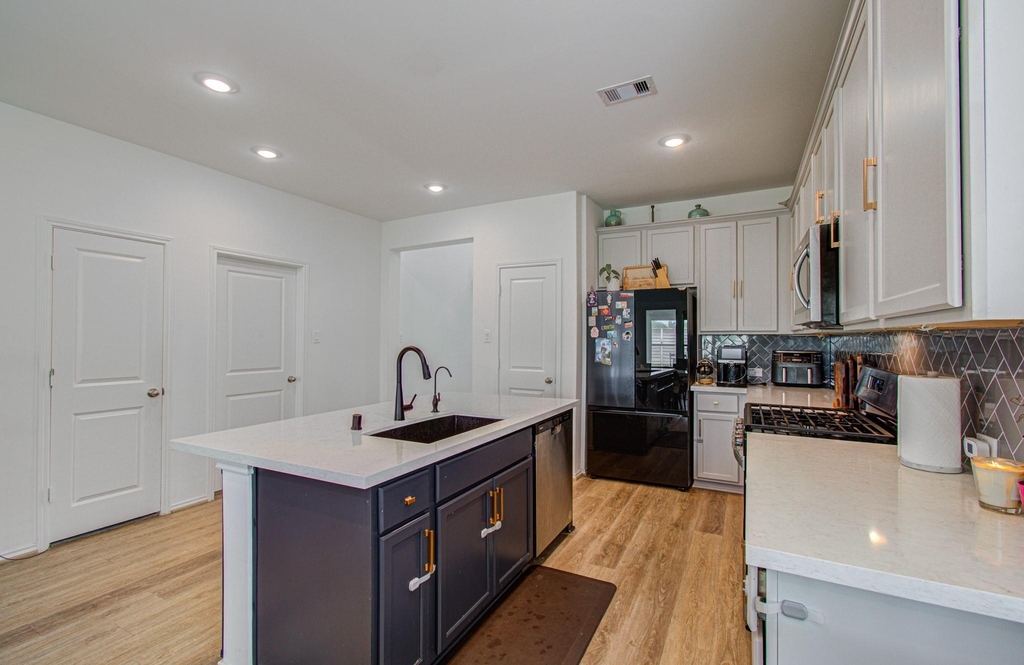 4722 Crest Hill Dr - Photo 11