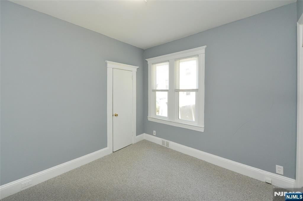 99 E Hunter - Photo 8