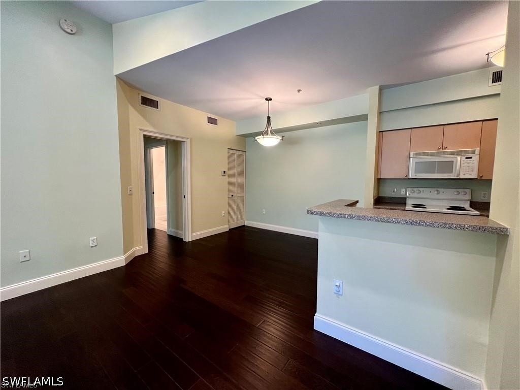 1160 Reserve Way - Photo 4