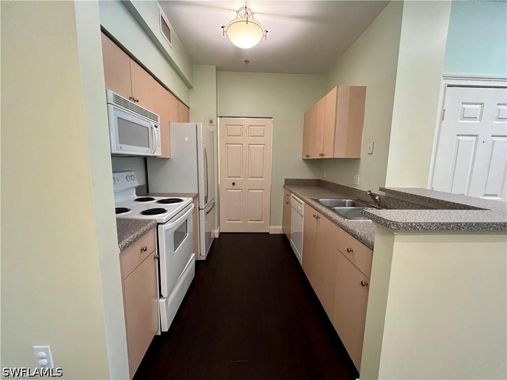 1160 Reserve Way - Photo 5