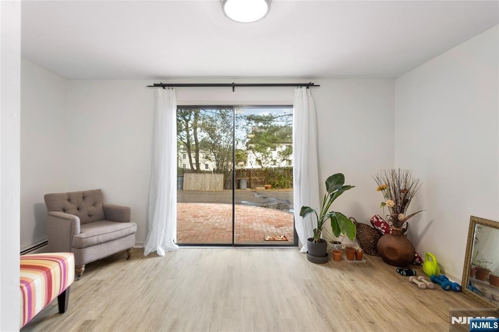 611 Cliff - Photo 15