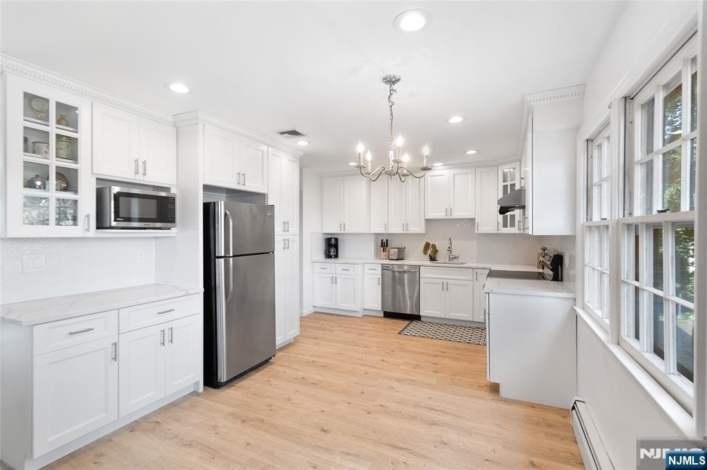 611 Cliff - Photo 4