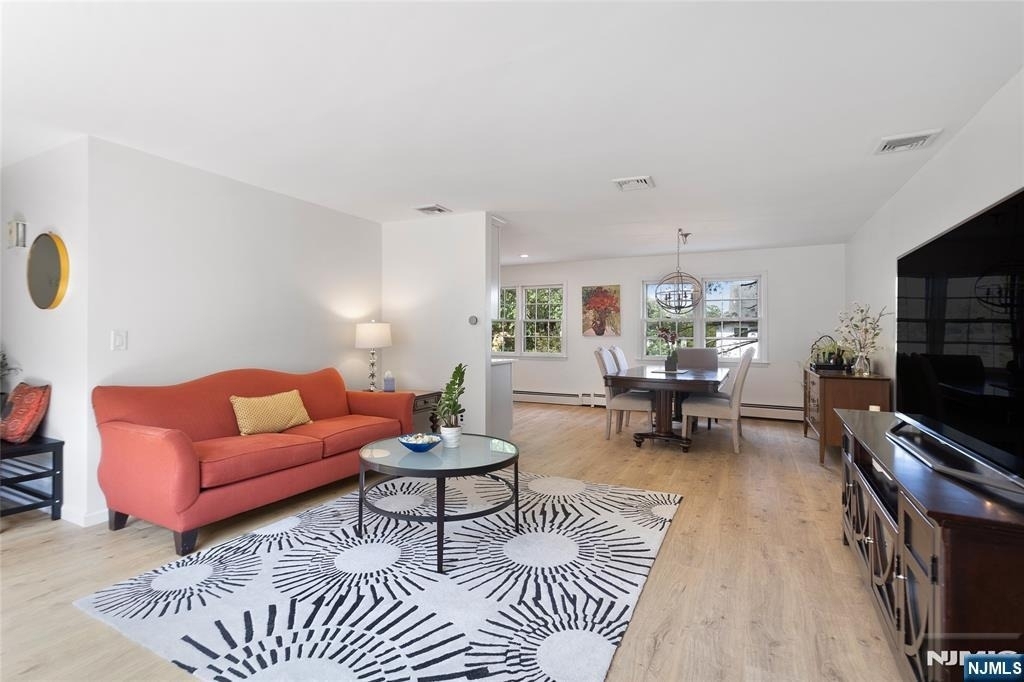 611 Cliff - Photo 2
