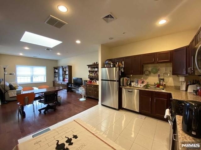 45 E Emerson - Photo 6