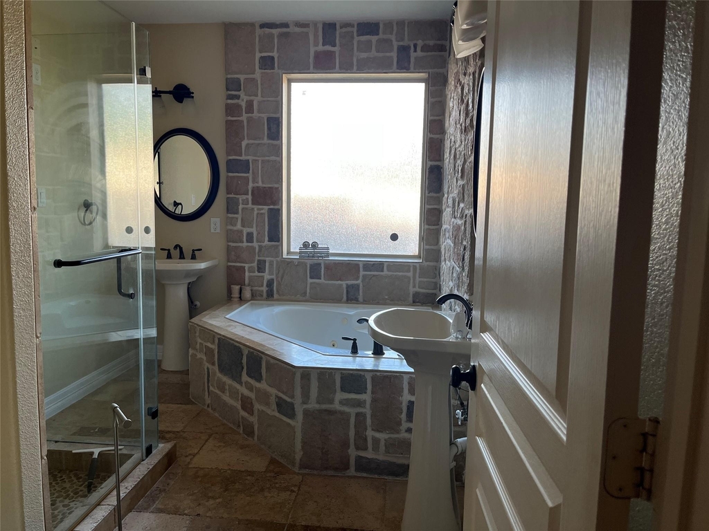 418 Fall Creek Drive - Photo 10