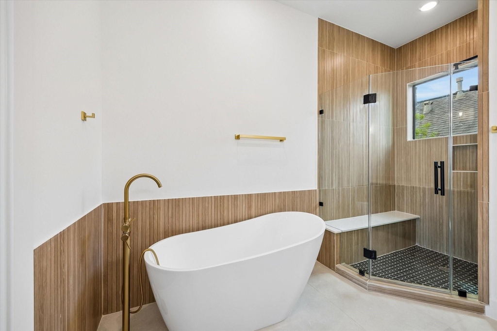 1325 W 22nd Street - Photo 20