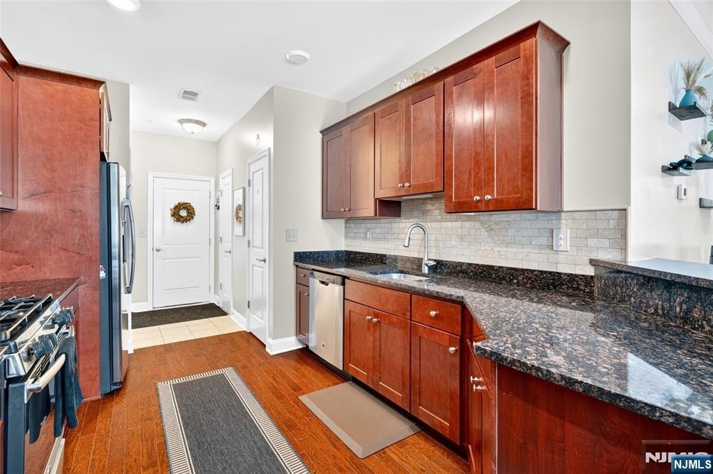 58 Elston - Photo 17
