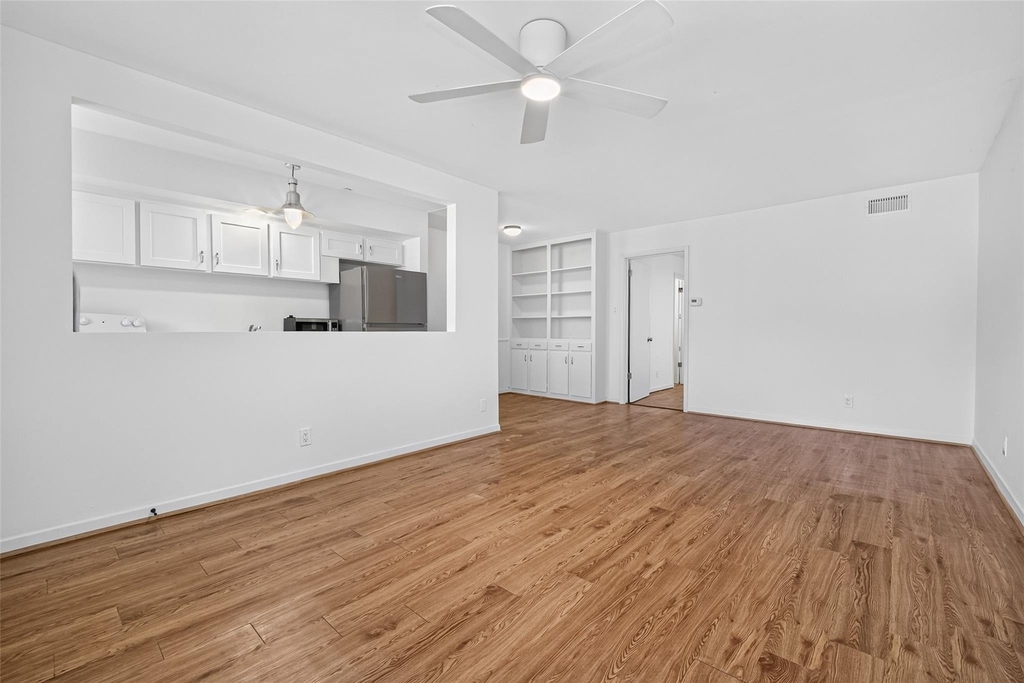 1217 Heights Boulevard - Photo 3