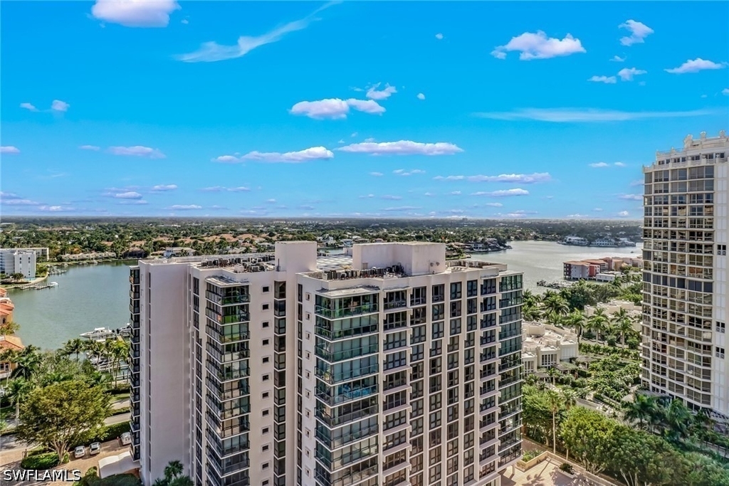 4041 Gulf Shore Boulevard N - Photo 4