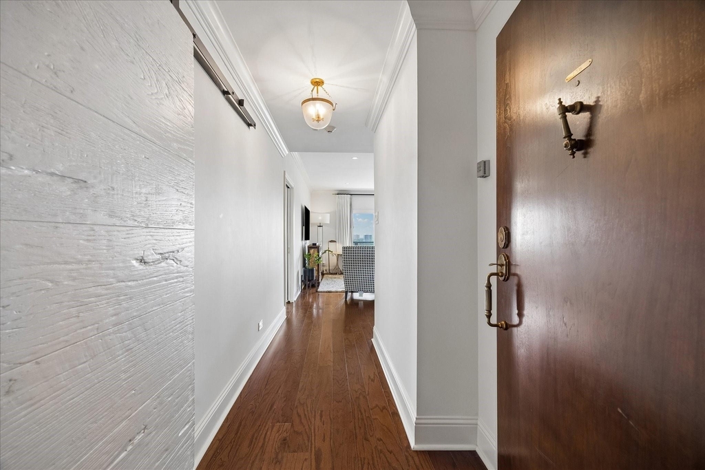 2929 Buffalo Speedway - Photo 1