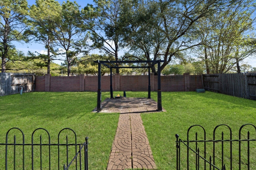 5615 Brigstone Park Drive - Photo 40