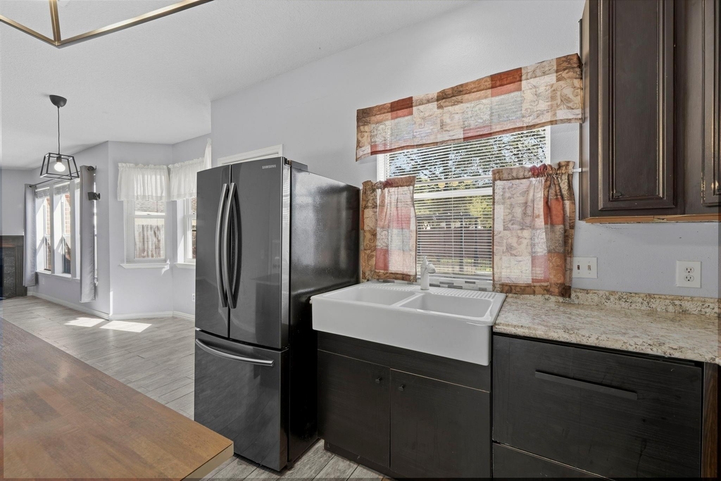 5615 Brigstone Park Drive - Photo 13