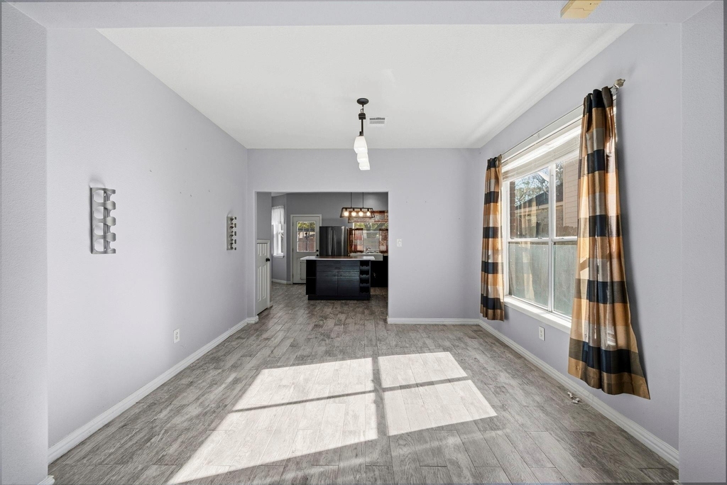 5615 Brigstone Park Drive - Photo 9