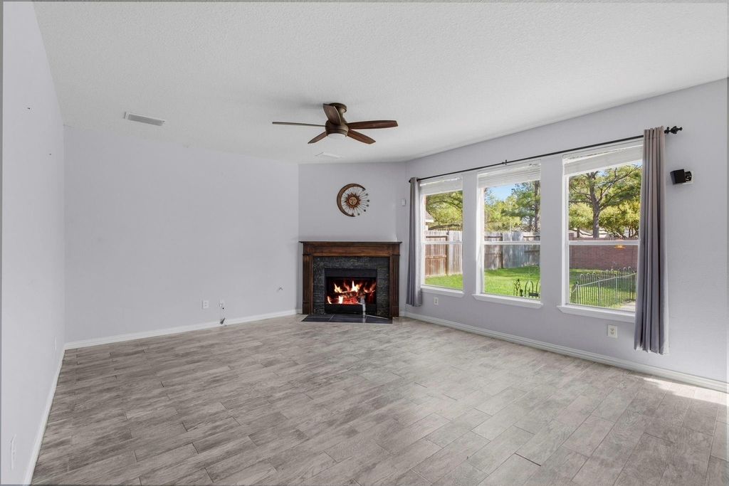 5615 Brigstone Park Drive - Photo 15