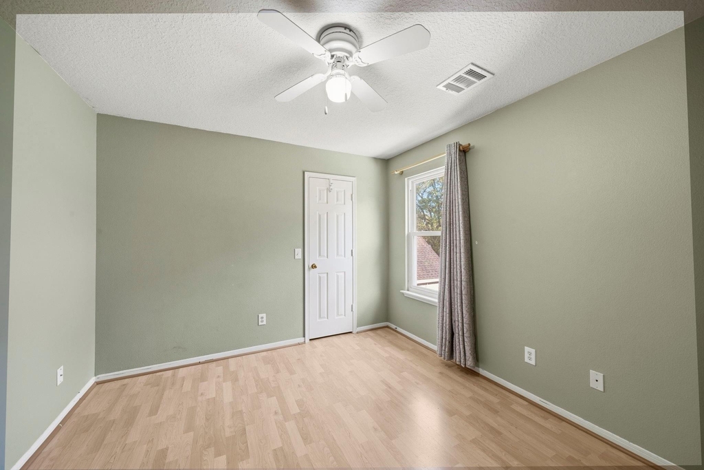 5615 Brigstone Park Drive - Photo 34
