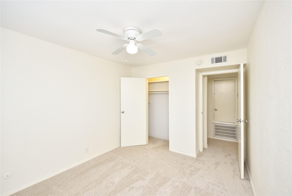 11002 Hammerly Boulevard - Photo 24