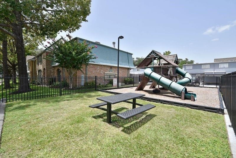 11002 Hammerly Boulevard - Photo 34
