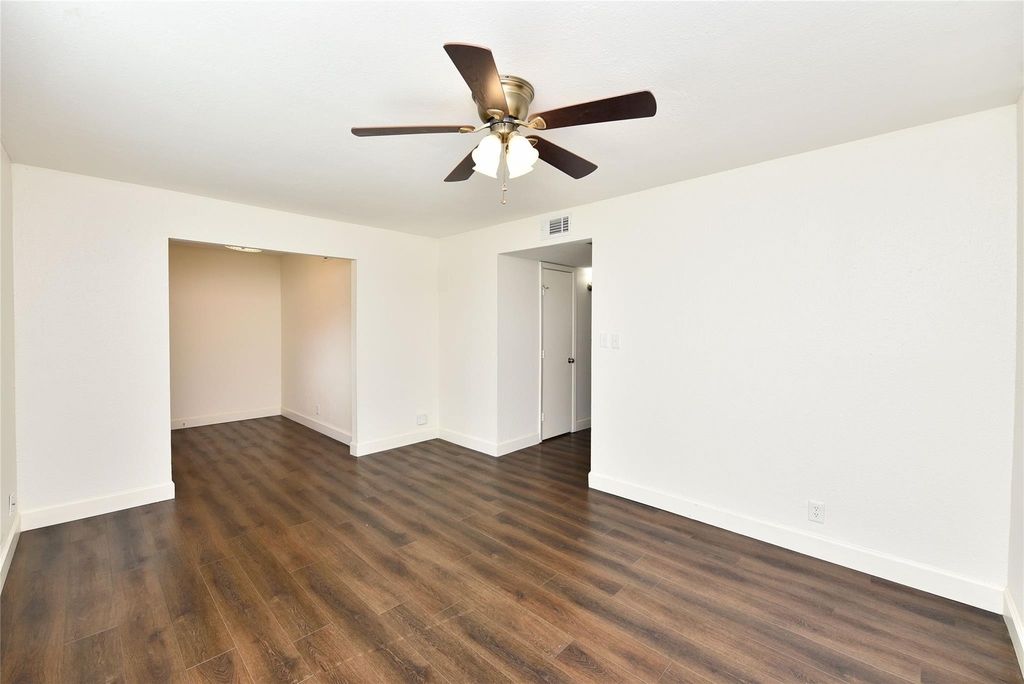 11002 Hammerly Boulevard - Photo 5