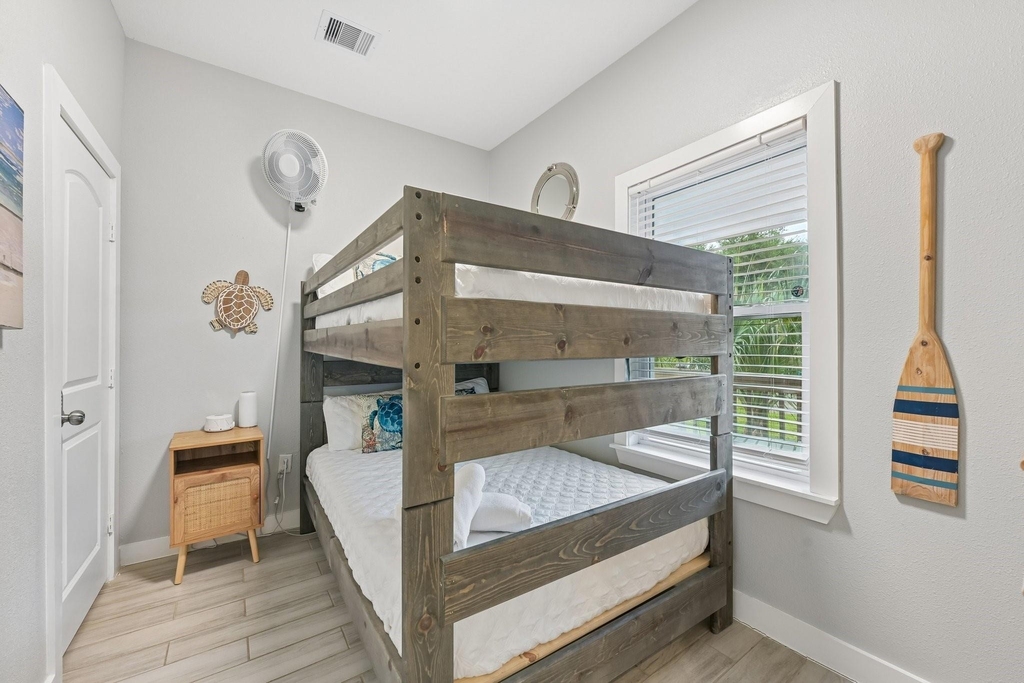 1022 Avenue L - Photo 33