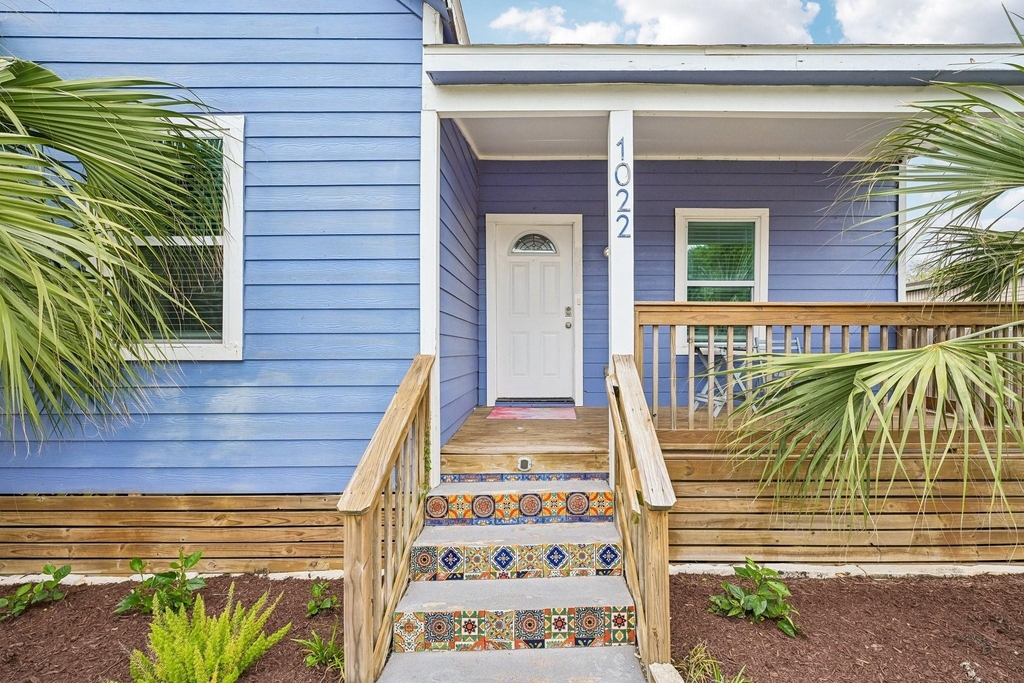 1022 Avenue L - Photo 4