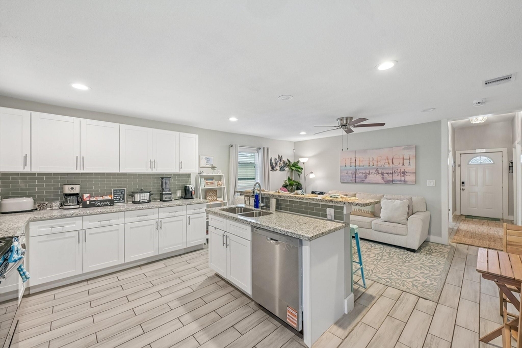 1022 Avenue L - Photo 18