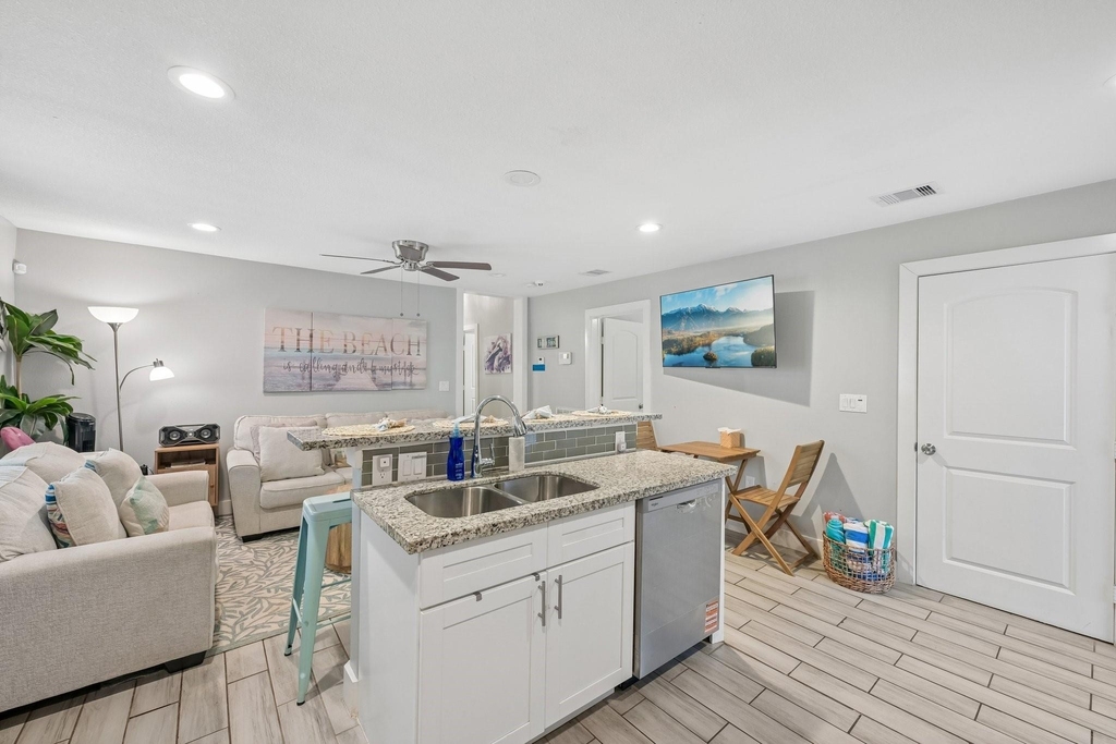 1022 Avenue L - Photo 22