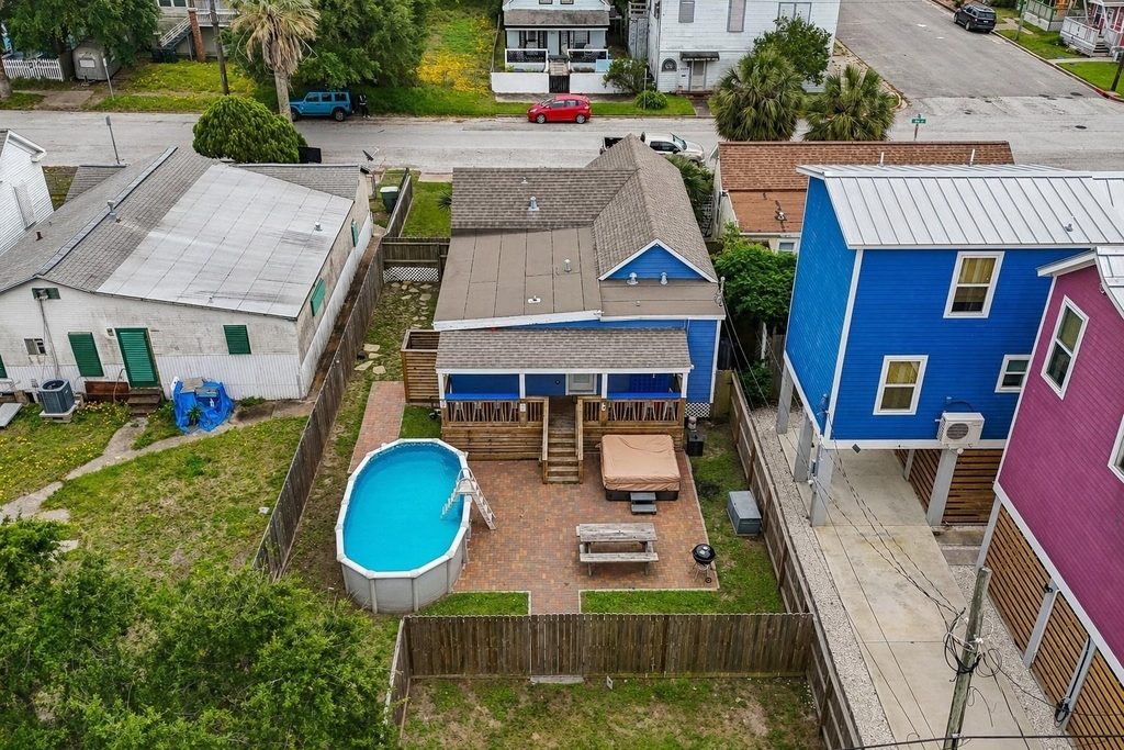 1022 Avenue L - Photo 3