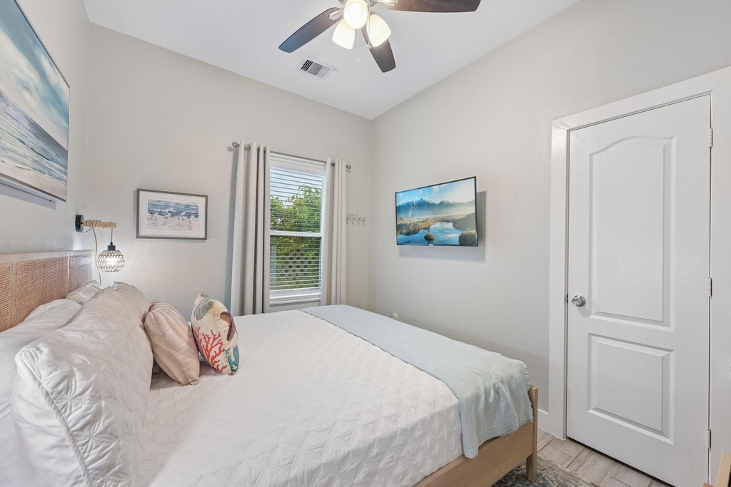 1022 Avenue L - Photo 35