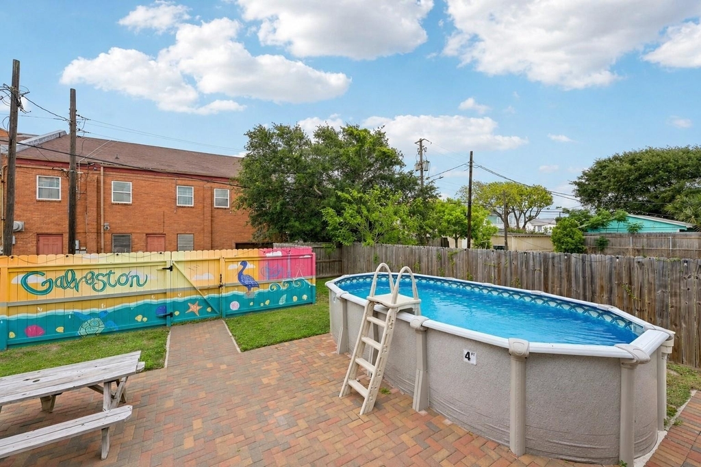 1022 Avenue L - Photo 55