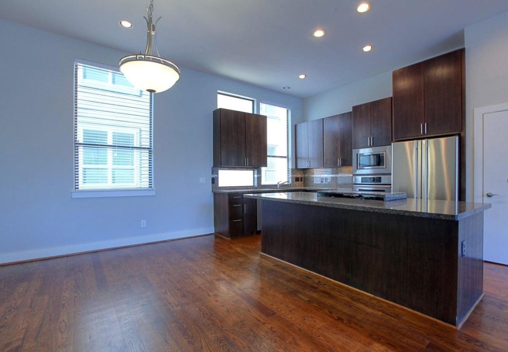 1504 Hazel Street - Photo 5