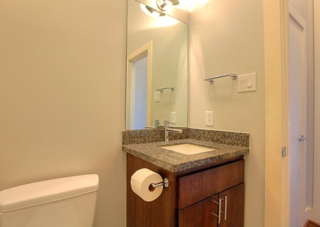 1504 Hazel Street - Photo 8